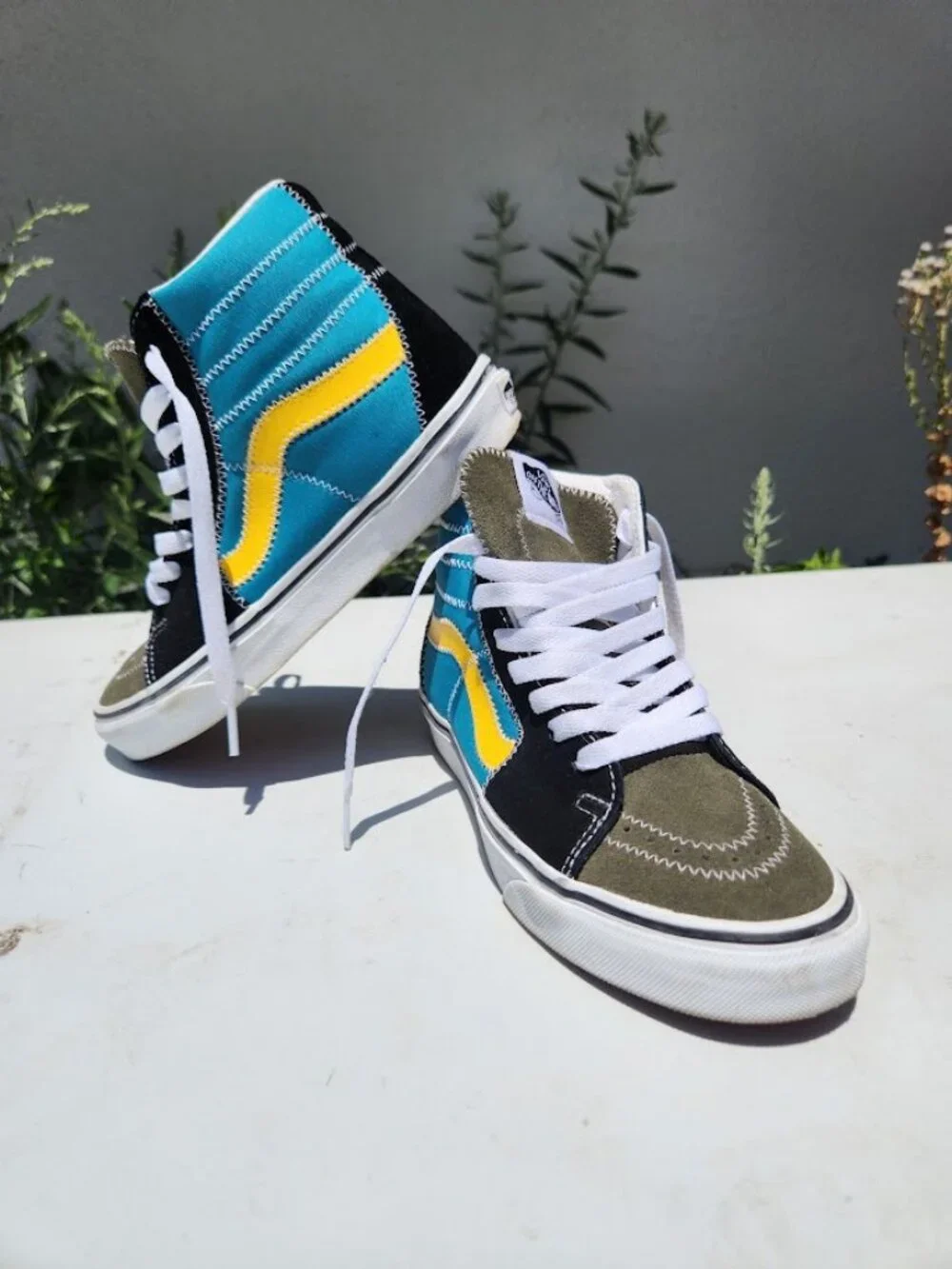 Vans Sk8-Hi Zig Zag Sneaker Shoes Suede / Canvas Tennis Shoes Size Women's 5